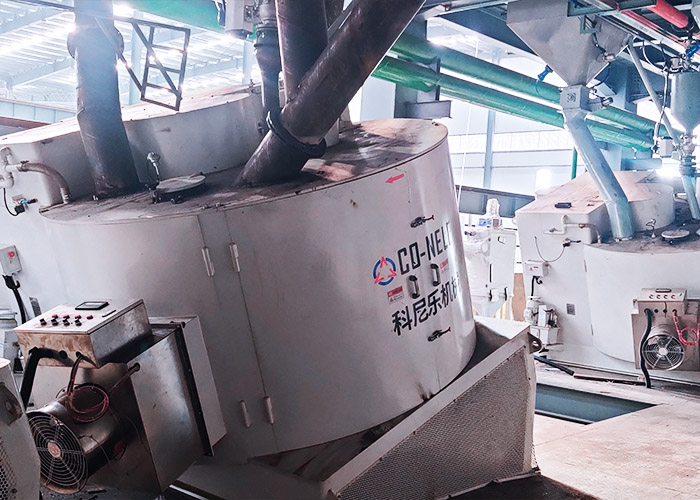科尼樂與利爾：用于鎂碳磚磚生產(chǎn)的16臺(tái)1500L強(qiáng)力混料機(jī)